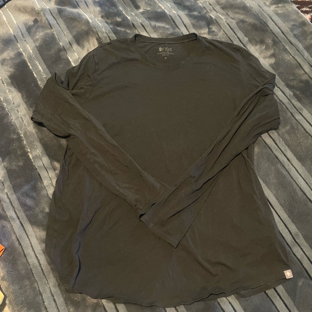 Figs Women’s Charcoal Long Sleeve Tee